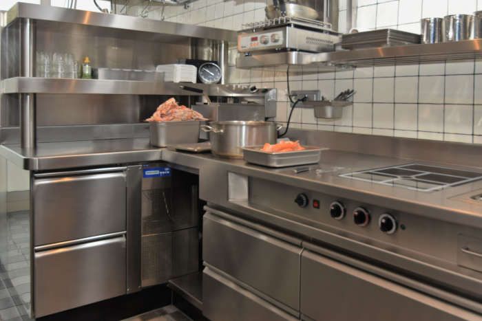 Open roestvaststalen keuken