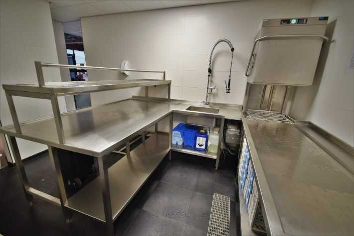 RVS debrasseermeubel sorteertafel